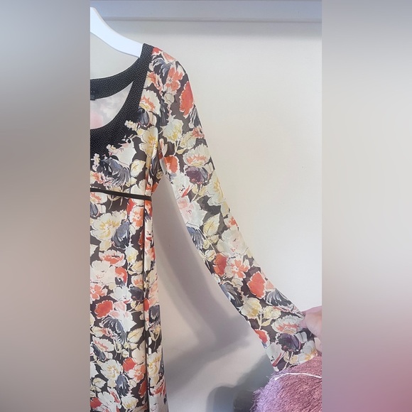 Theory Rustic Floral 100% Silk Dress - Picture 4 of 7